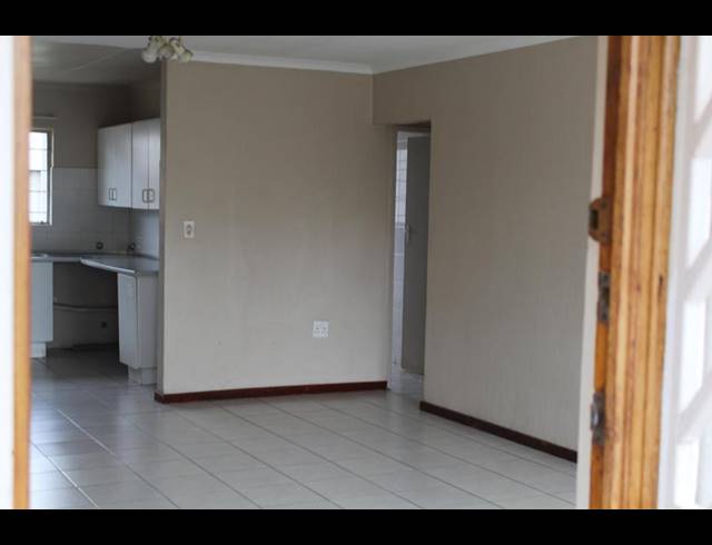 3 BEDROOM APARTMENT FOR SALE IN VORNA VALLEY